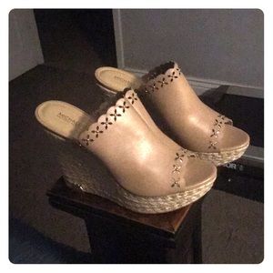 8.5 Michael Kors wedges NWOT